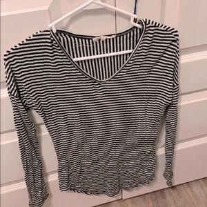 Black and Whitw Stripped Long Sleeve Tee
